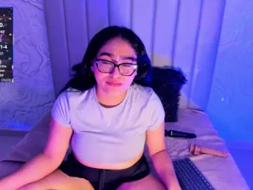 LyaDubois  live sex cam