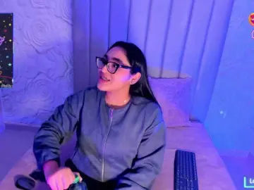 LyaDubois  live sex cam