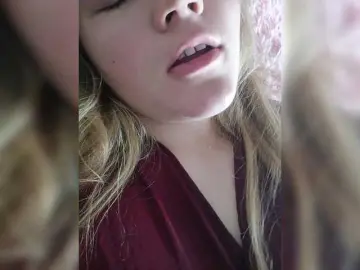 Mariicka  live sex cam