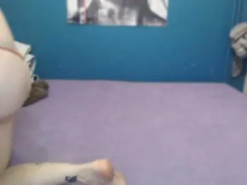 NADINNNE  live sex cam