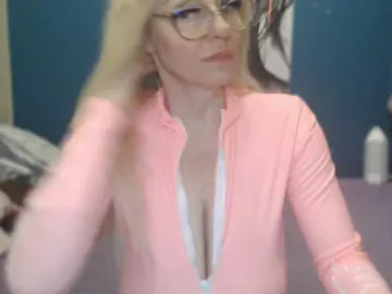 NADINNNE  live sex cam