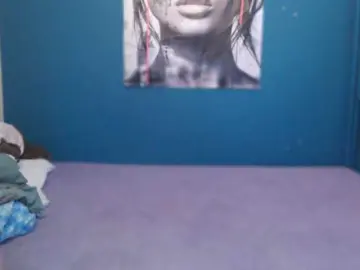 NADINNNE  live sex cam