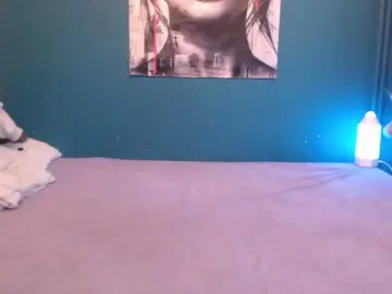 NADINNNE  live sex cam