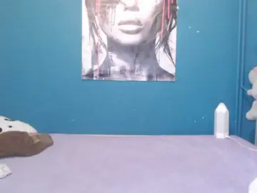 NADINNNE  live sex cam