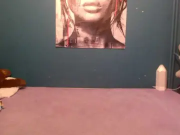 NADINNNE  live sex cam