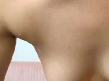 Cinnamongirl  live sex cam