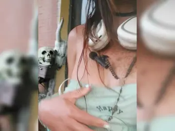 Karolfox  live sex cam