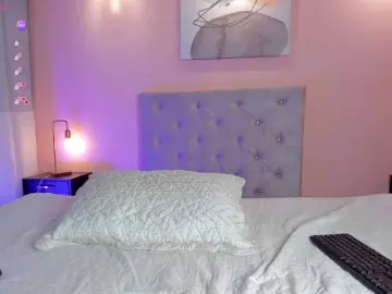 Brianathompson  live sex cam