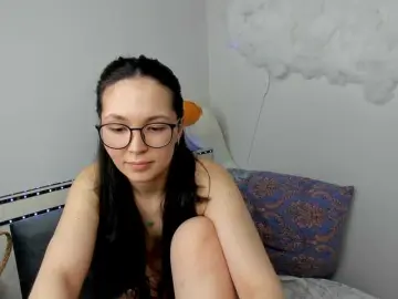 Elina-syui  live sex cam