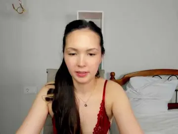 Elina-syui  live sex cam
