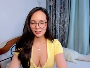Elina-syui  live sex cam
