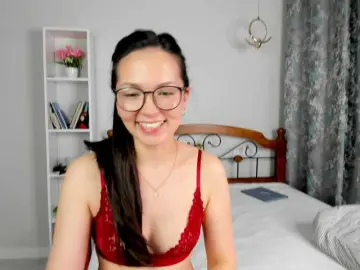 Elina-syui  live sex cam