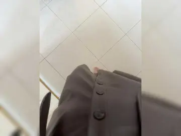 Avrora09  live sex cam