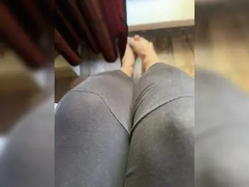 Avrora09  live sex cam