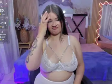Krysstal-tay  live sex cam