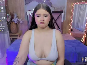 Krysstal-tay  live sex cam