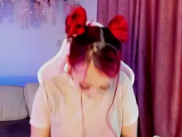 Mia-Bloom  live sex cam