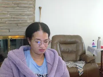 Moranguh  live sex cam