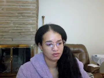 Moranguh  live sex cam