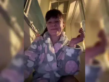 Myro4ka1  live sex cam