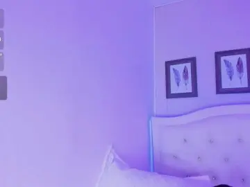 Kittybluuee  live sex cam