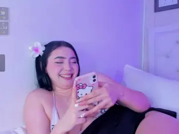 Kittybluuee  live sex cam