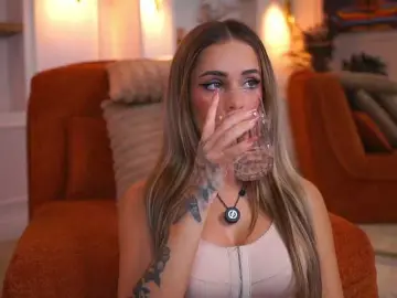 AvaSolis  live sex cam