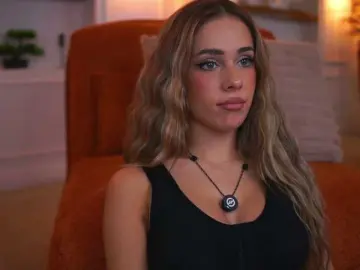 AvaSolis  live sex cam
