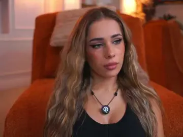 AvaSolis  live sex cam