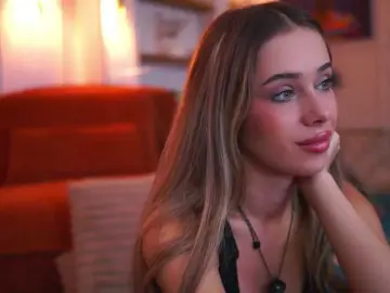 AvaSolis  live sex cam