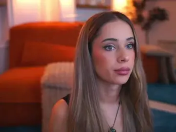 AvaSolis  live sex cam