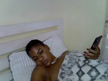 Ebonyprincess2  live sex cam