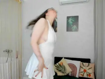 HoneyGlow  live sex cam