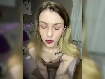 KristinaMoonx  live sex cam