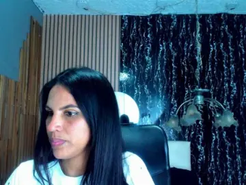LeslieLux  live sex cam