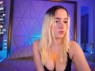 LilElfie  live sex cam