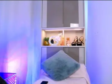 MinaGlow  live sex cam