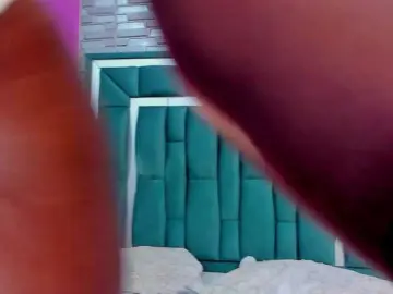 VALERYANDERSON  live sex cam