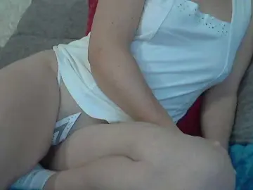 Linaisabella  live sex cam