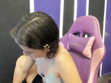 Scarleth18  live sex cam