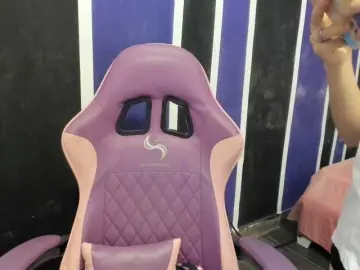 Scarleth18  live sex cam