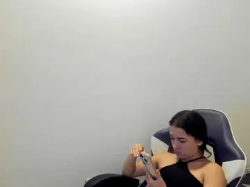 Scarleth18  live sex cam