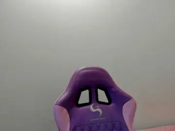 Scarleth18  live sex cam