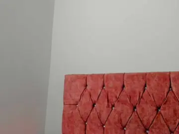 Scarleth18  live sex cam