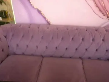 IceDanielles  live sex cam