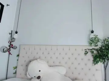 Victoria-Coleman  live sex cam