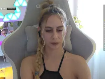 -Light-Fury-  live sex cam