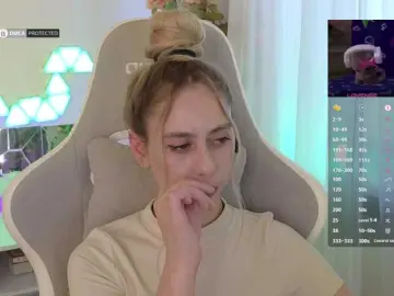 -Light-Fury-  live sex cam