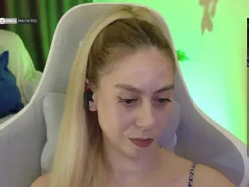 -Light-Fury-  live sex cam