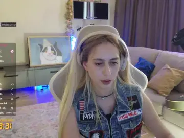 -Light-Fury-  live sex cam